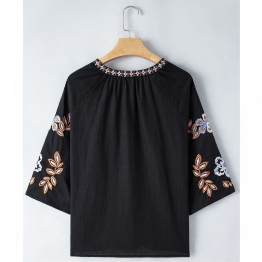 ❗️LAST ONE❗️Black Boho Floral Embroidered V Neck Blouse - Picture 6 of 11